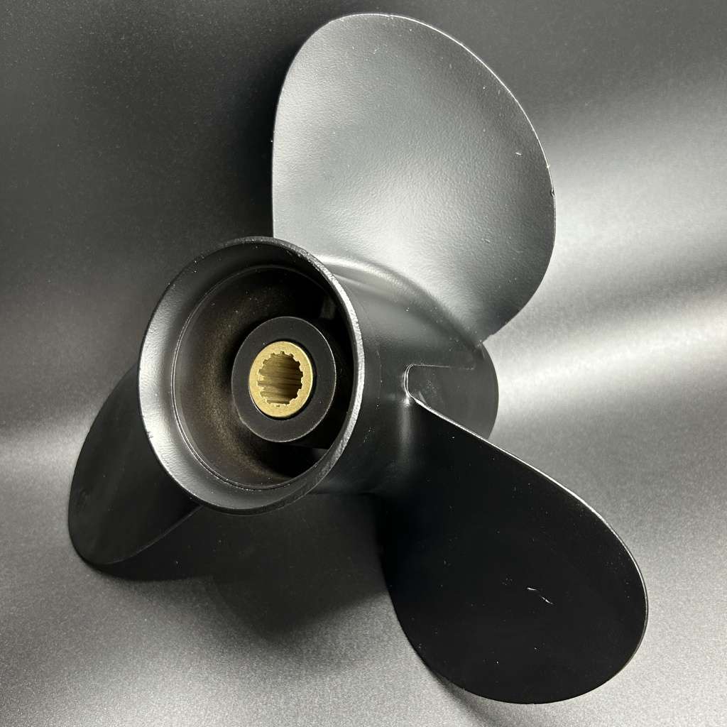 Винт гребной PROPELLER на Tohatsu 9.9-18, 3x9.25x11   =362-64109-0
